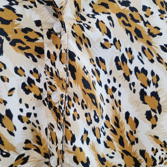 💕 Club Z Collection Cheetah Animal Print Top Size 2X - Picture 7 of 16